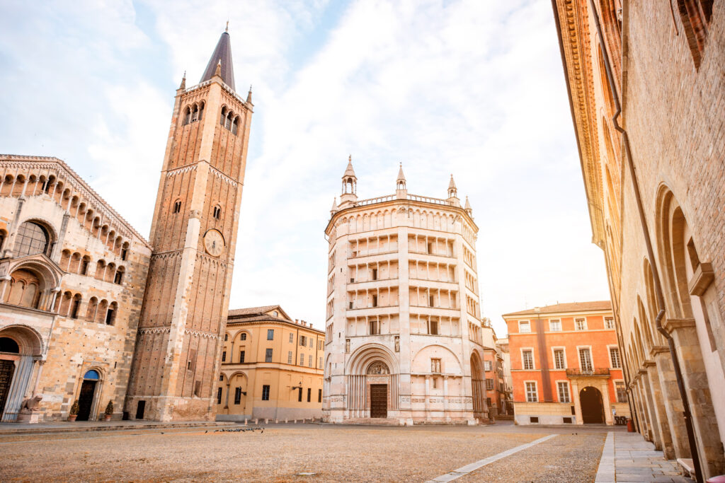 Parma,Cathedral,With,Baptistery,Leaning,Tower,On,The,Central,Square
